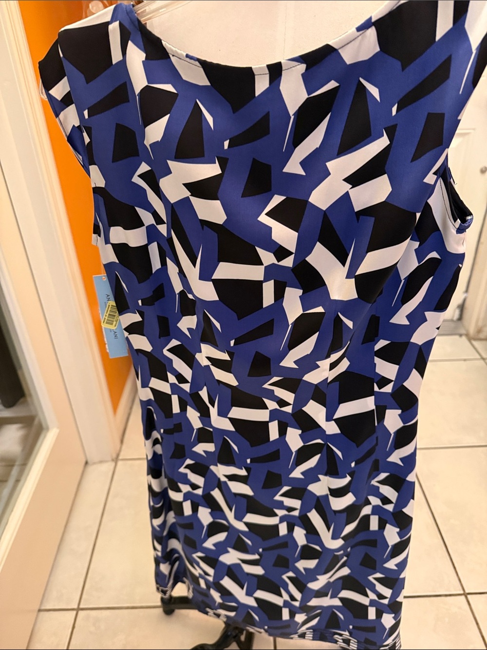 Dress Subcategory Identification - Picture 5 of 5